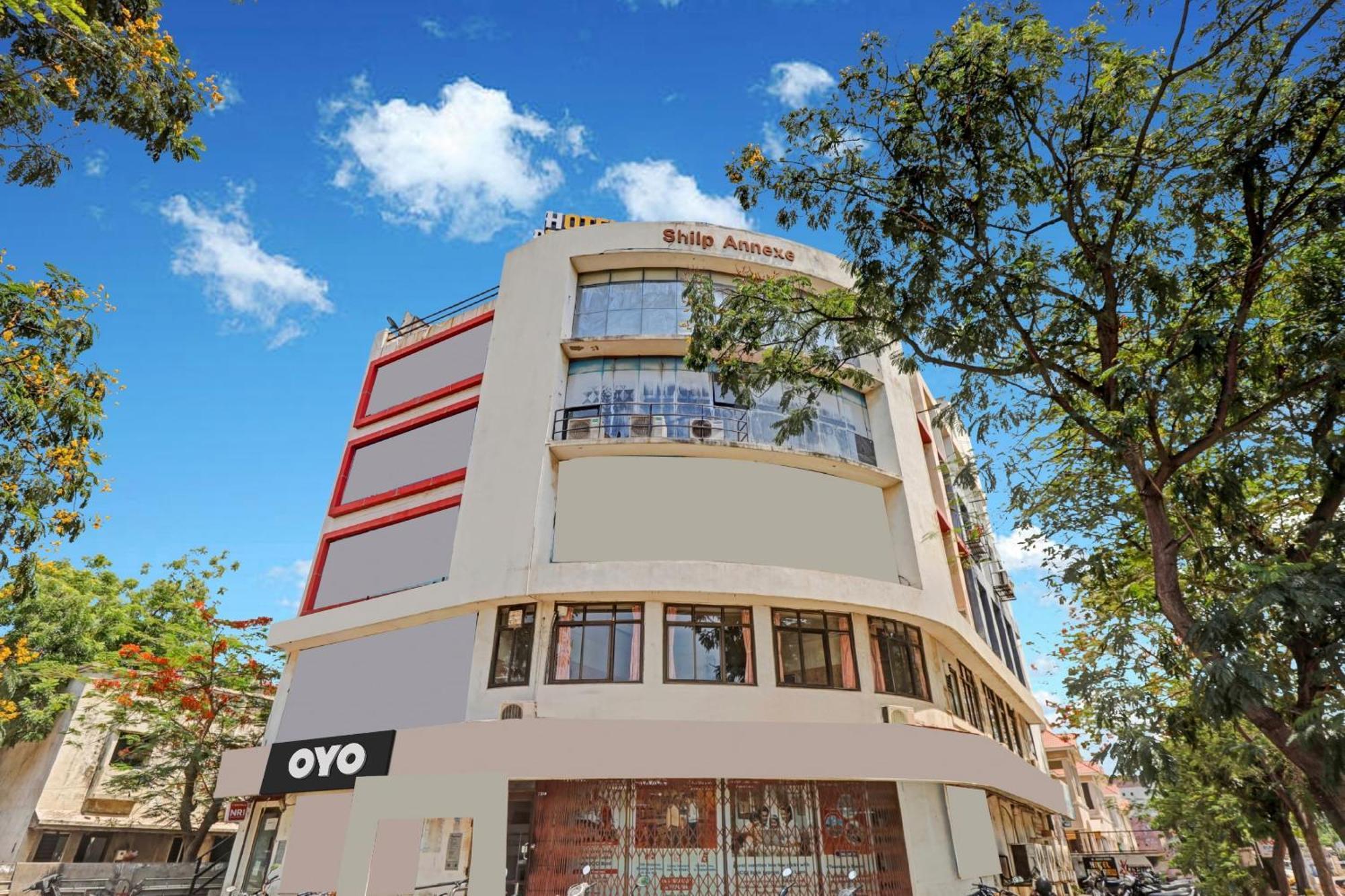 Collection O Park View Otel Amhedabad Dış mekan fotoğraf